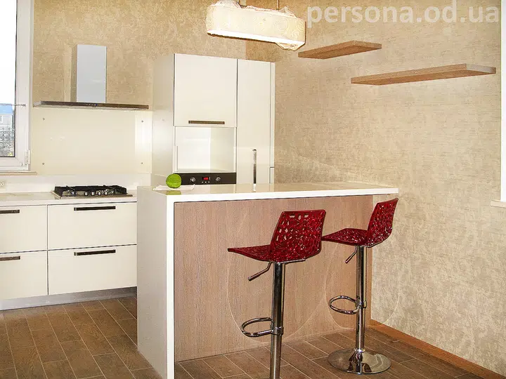 Kitchen with a bar counter