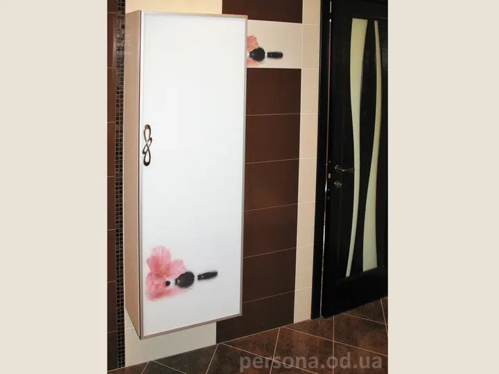 Wall-hung tall unit in a bathroom
