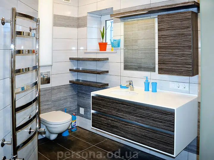 Light bathroom interior