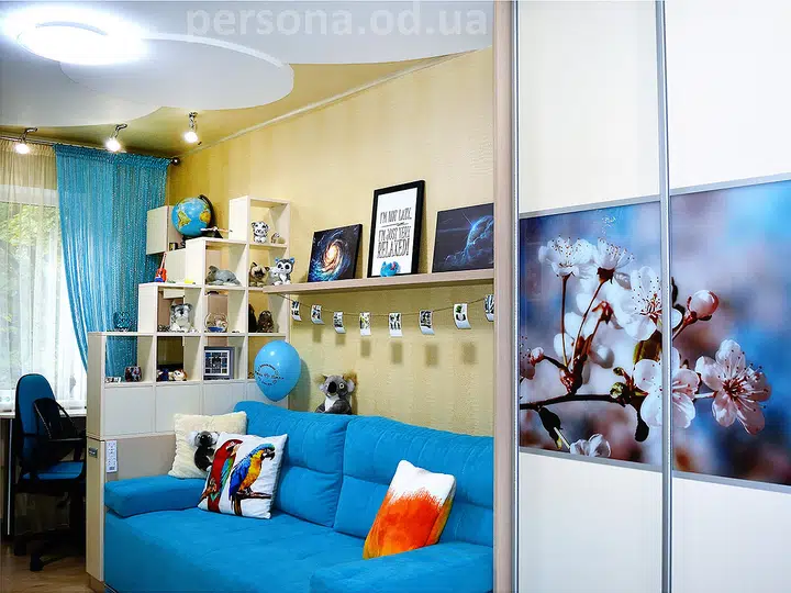 Kids’ room with a partition