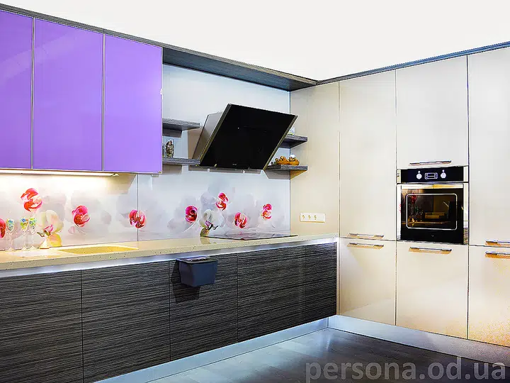 Kitchen with orchid motifs