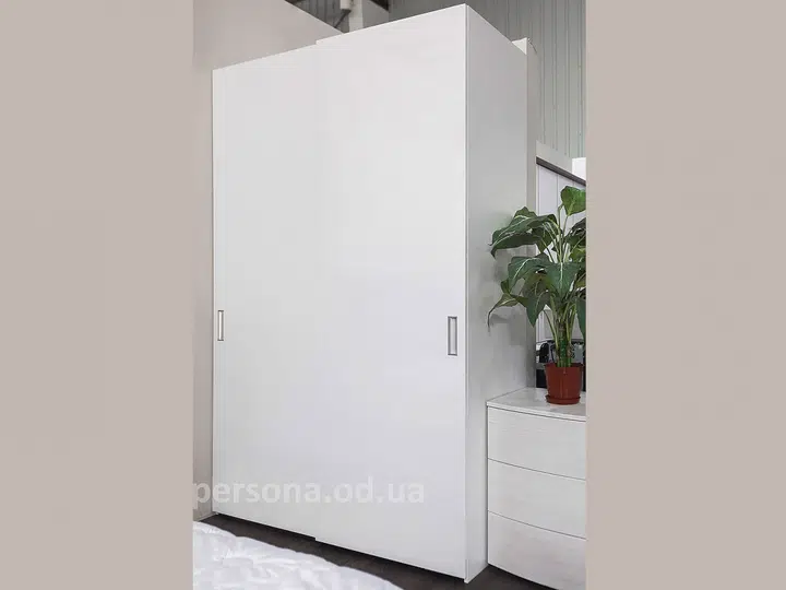 Шкаф белый глянец