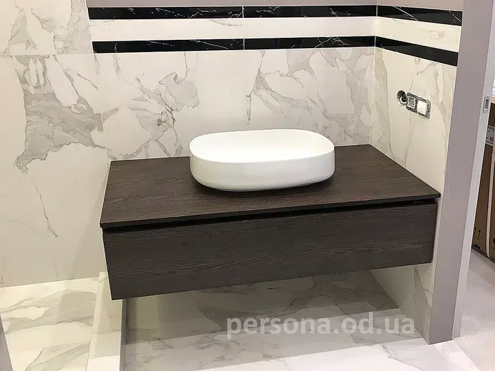 Vanity unit with a pull-out drawer