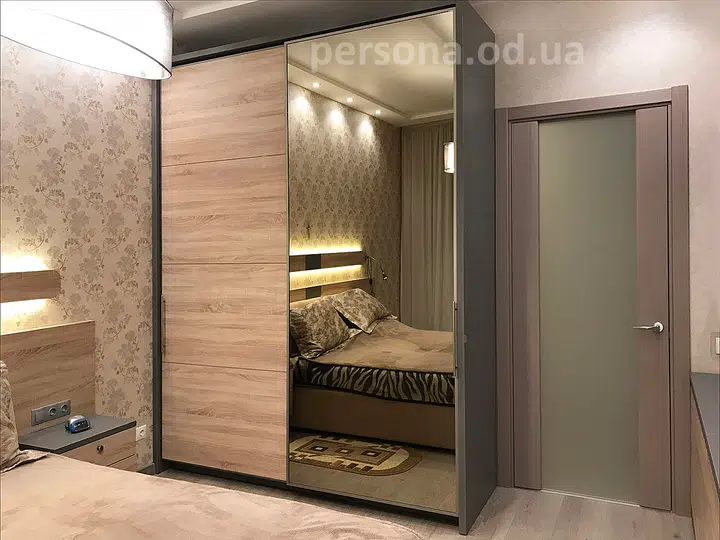 High-tech bedroom wardrobe