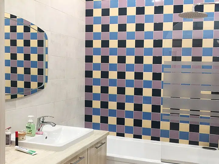 Vanity unit for a basin and washing machine