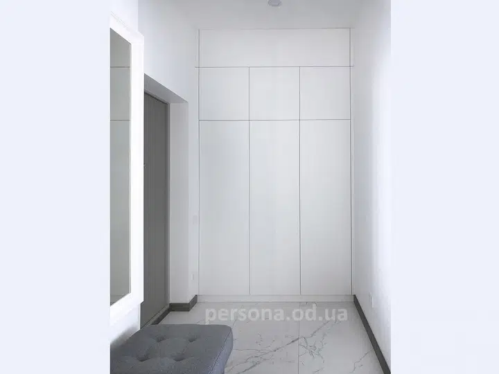 White built-in wardrobe
