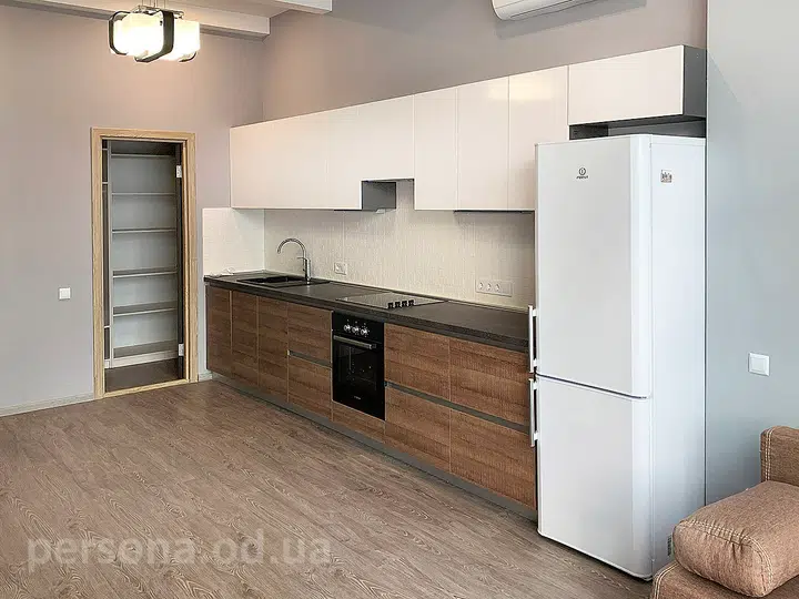Minimal handleless kitchen
