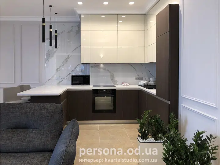 Floor-to-ceiling corner kitchen
