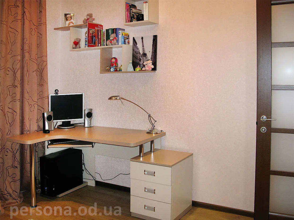 Стол для подростка
