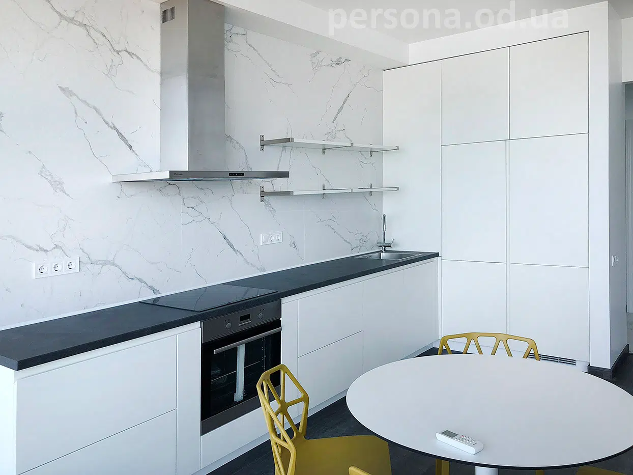 Kitchen with open shelves