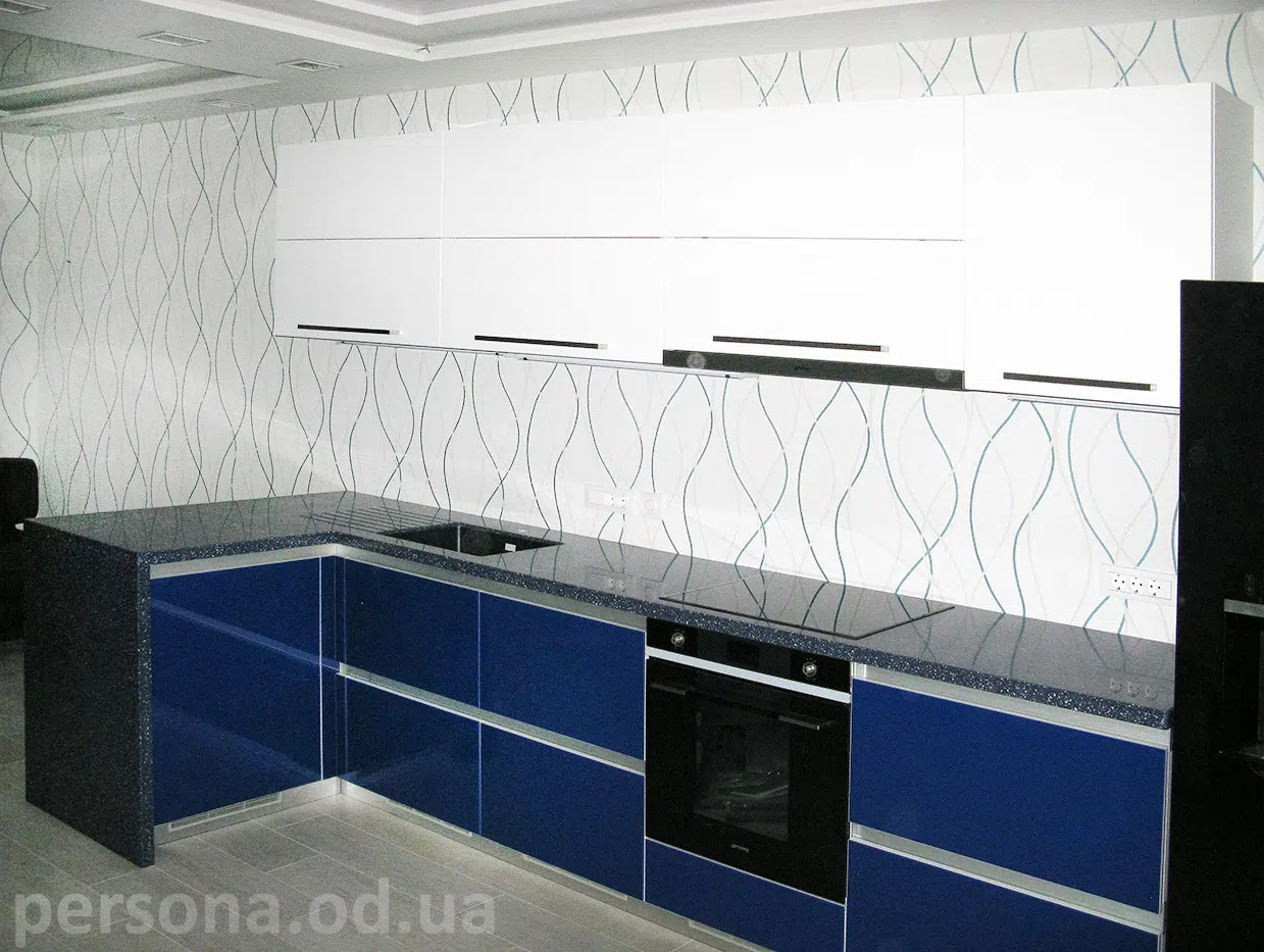 Blue accents in a kitchen