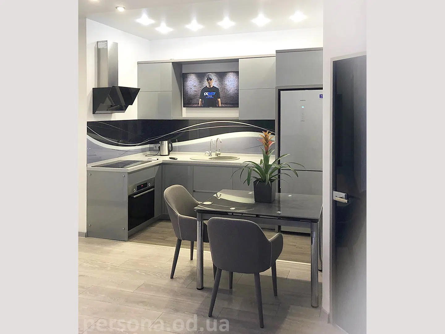 High-tech kitchen in grey glass
