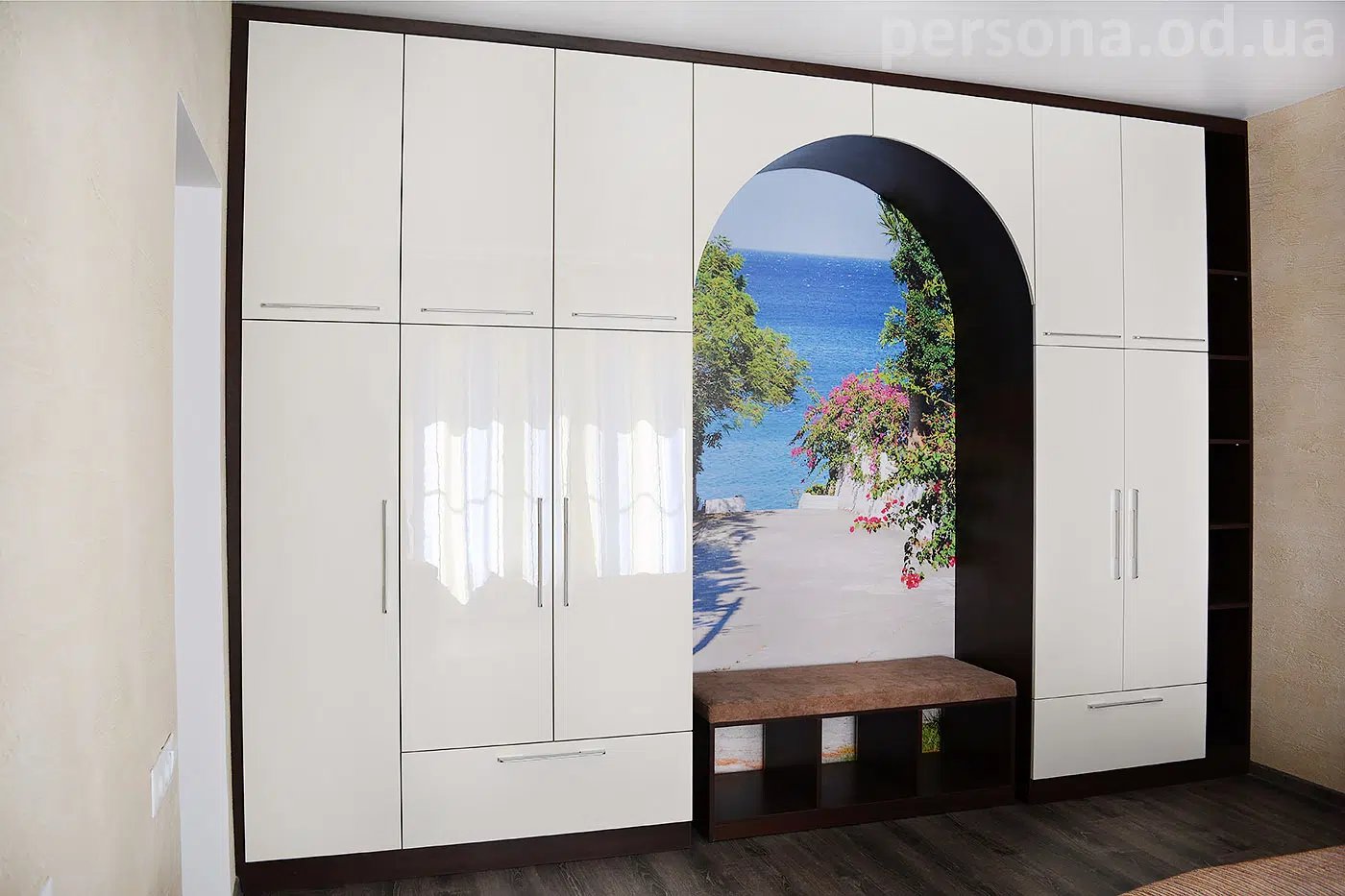Wardrobes with an arch